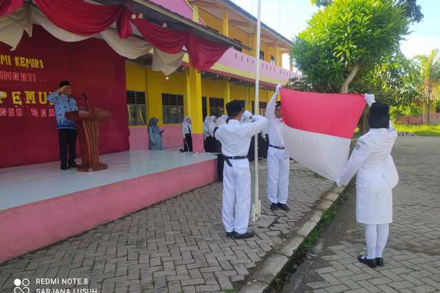 Kepsek SMK Ilhami